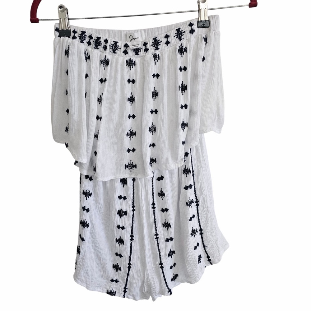 Japna White Off-Shoulder Embroidered Romper